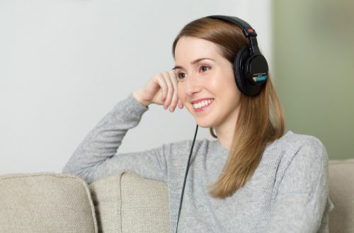 Muzyka relaksacyjna – co daje jej słuchanie?